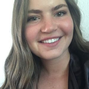 Meet your Posher, Leah